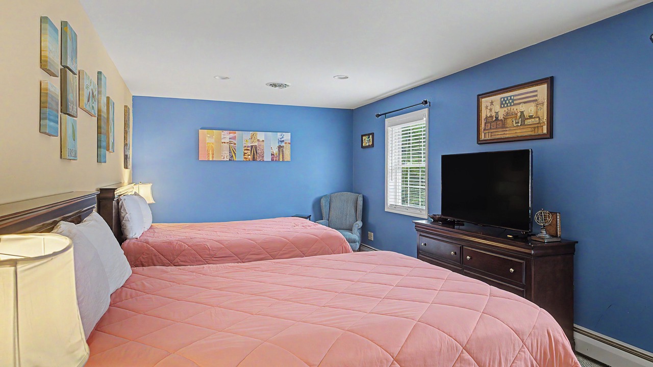 Photo of Bedroom in Warrensburg