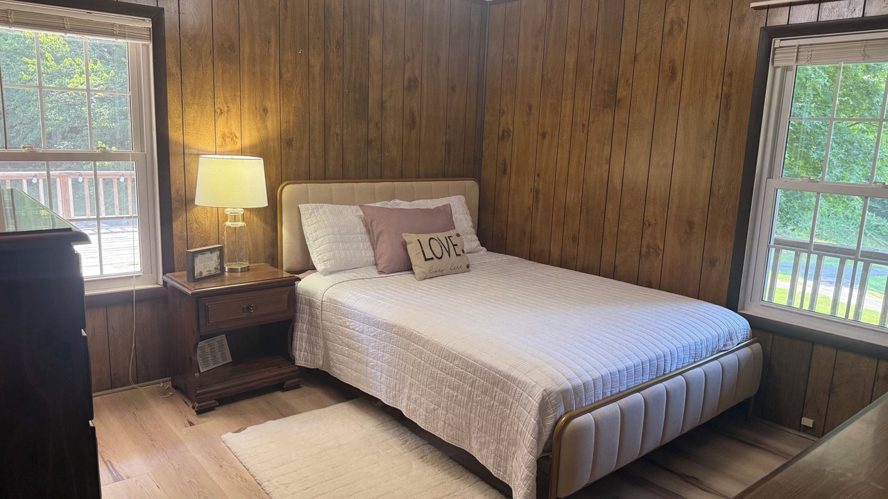 Photo of Bedroom in Sylva