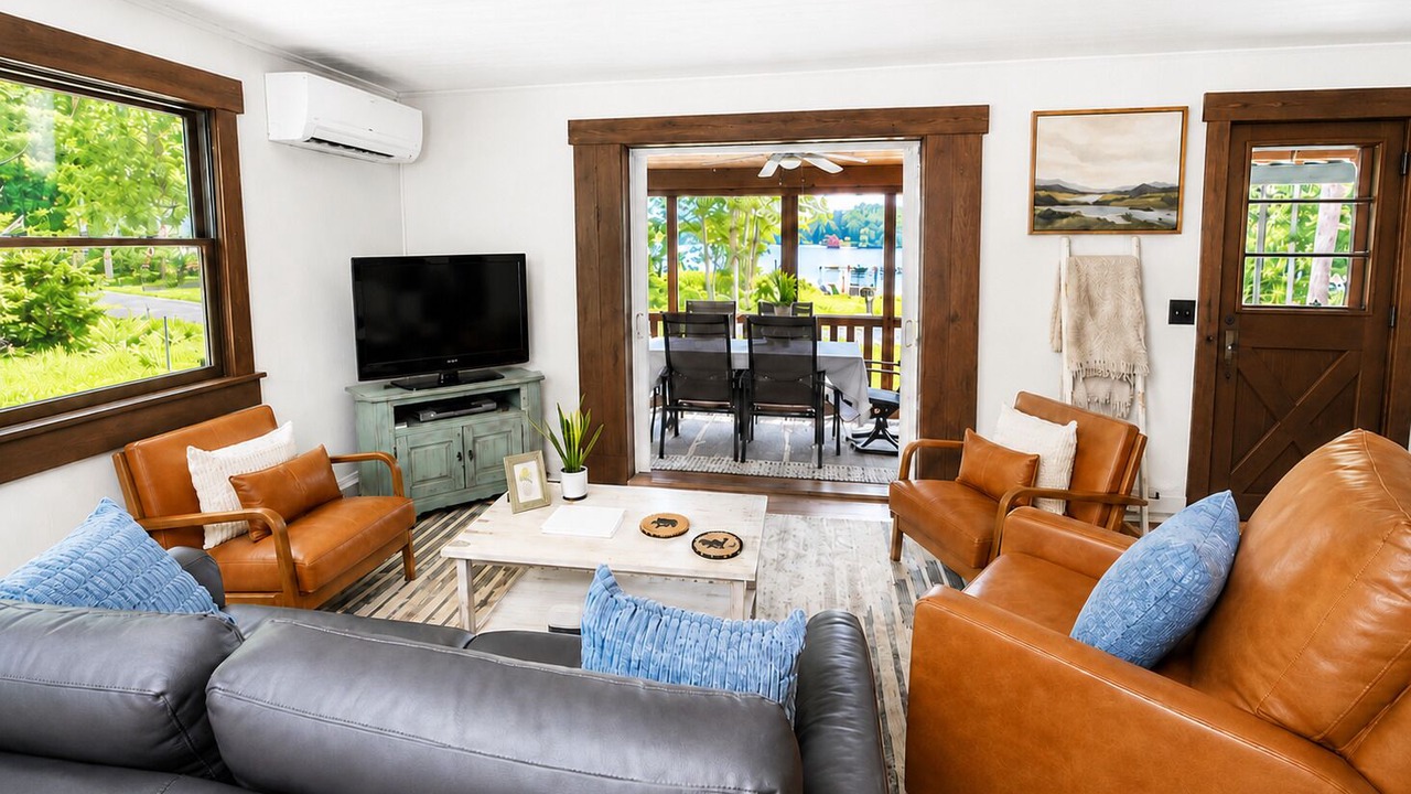 Photo of Livingroom in Lucerne-in-Maine