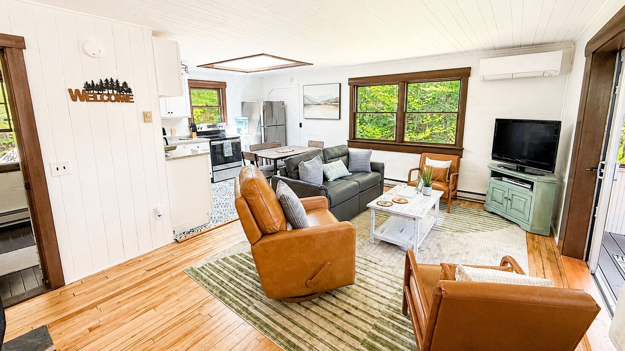 Photo of Livingroom in Lucerne-in-Maine