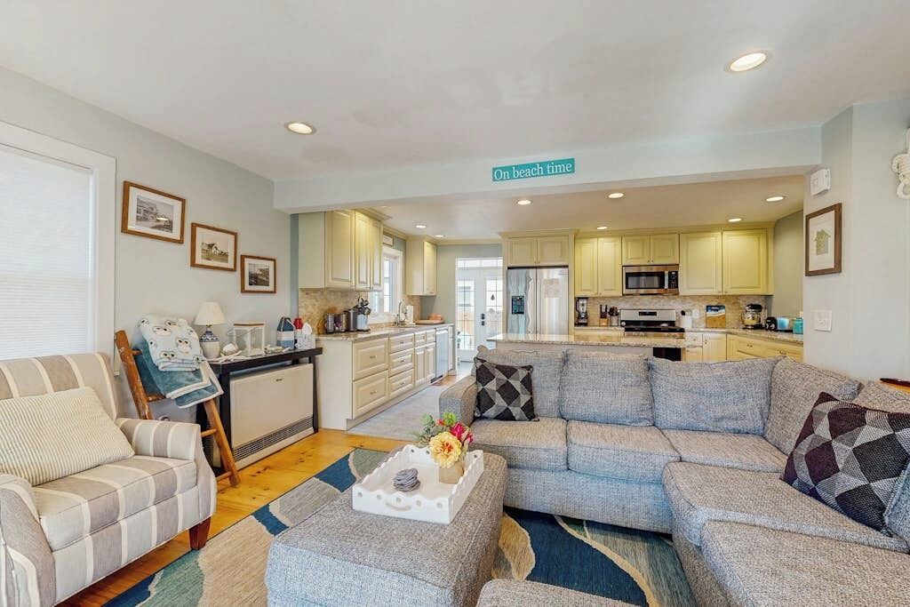 Photo of Livingroom in Wells Beach