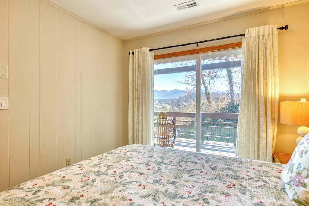 Photo of Bedroom in Waynesville