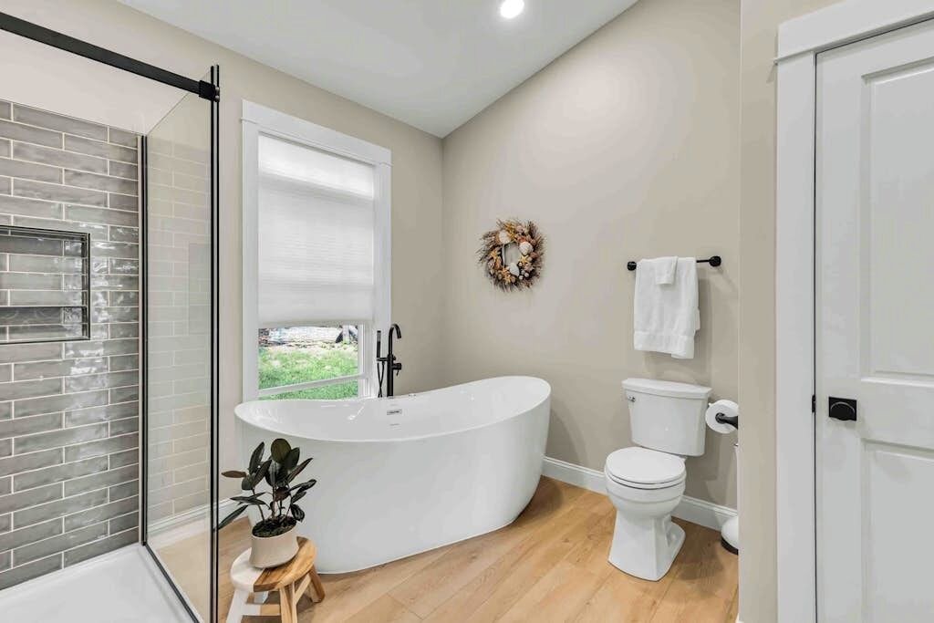 Photo of Bathroom in Orland