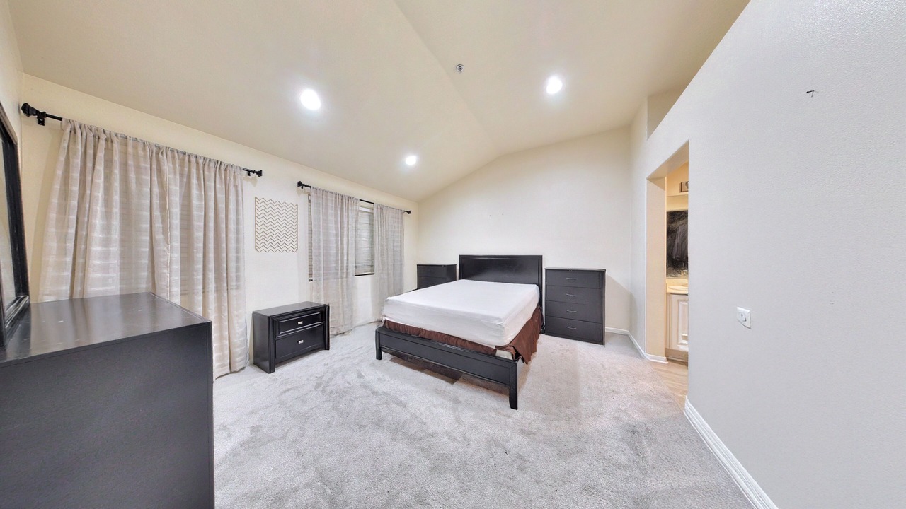Photo of Bedroom in Anaheim Resort