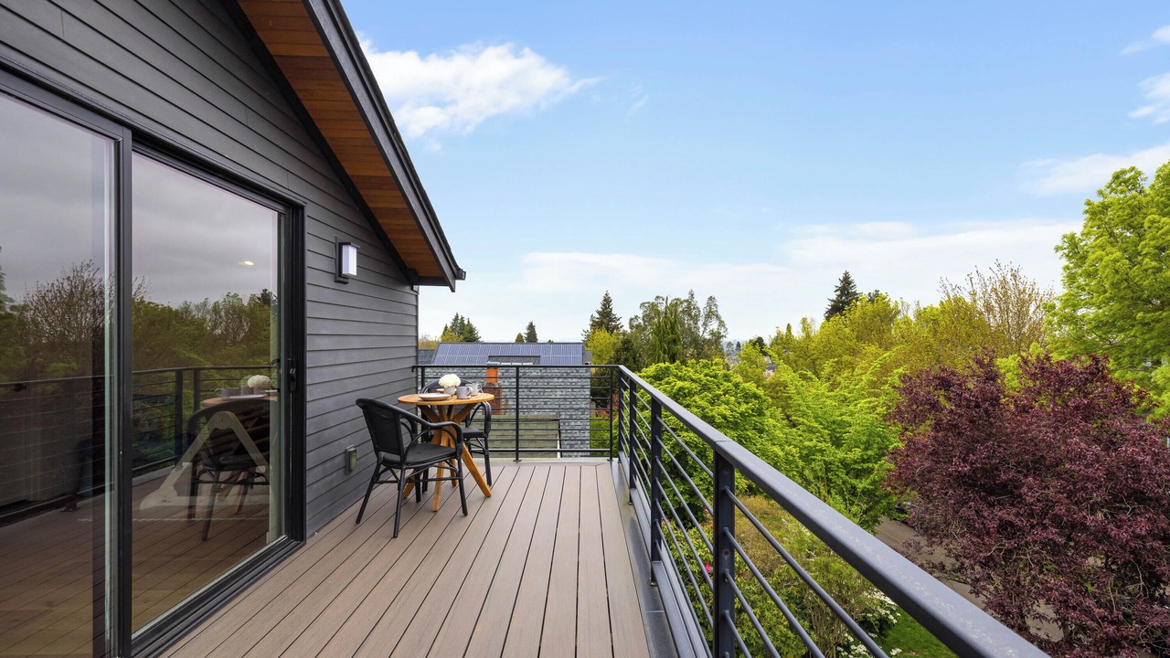 Photo of Outdoor in West Queen Anne