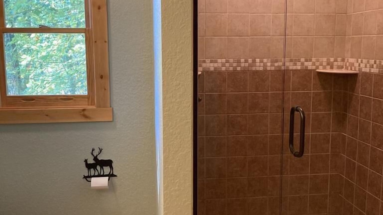 Photo of Bathroom in Cataloochee Ranch