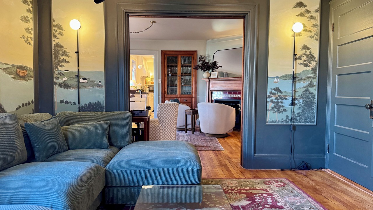 Photo of Livingroom in Rosemont