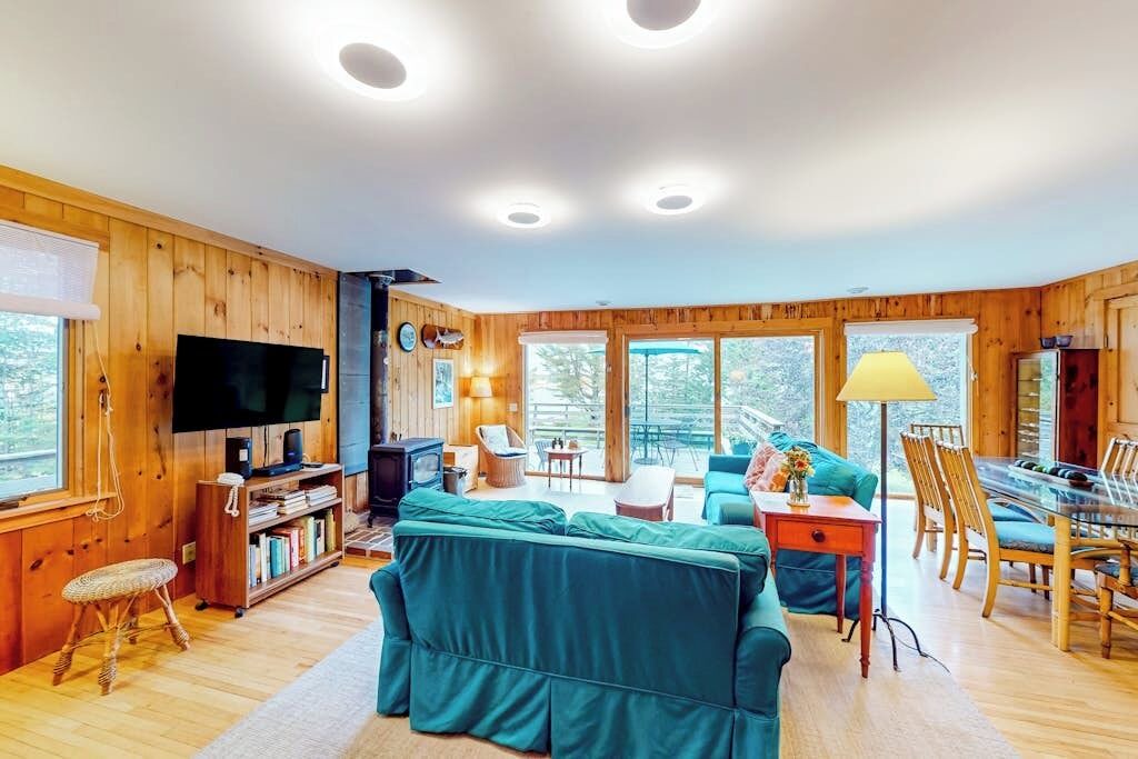 Photo of Livingroom in Southwest Harbor