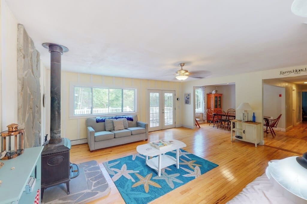 Photo of Livingroom in Somesville