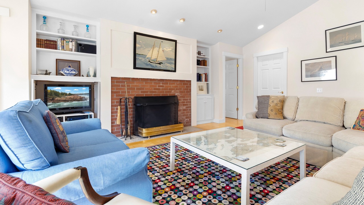 Photo of Livingroom in Seal Cove