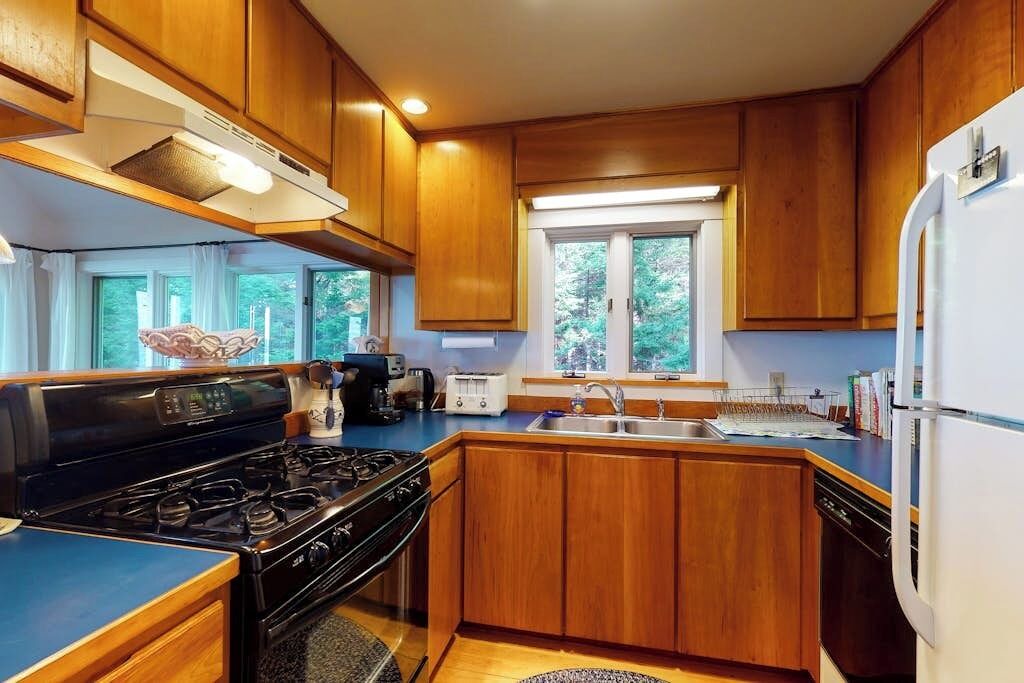 Photo of Kitchen in Tenants Harbor