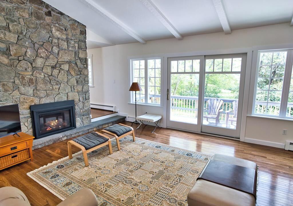 Photo of Livingroom in Tiverton