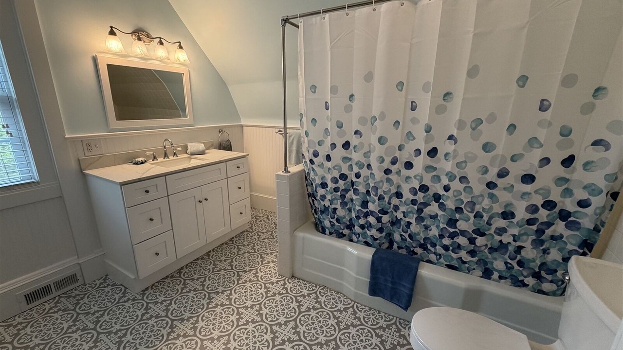 Photo of Bathroom in Port Clyde