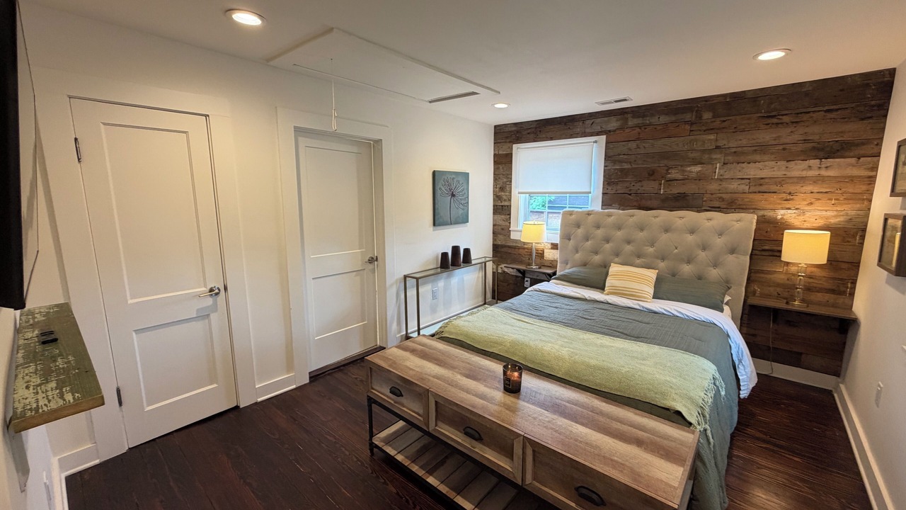 Photo of Bedroom in Rossville