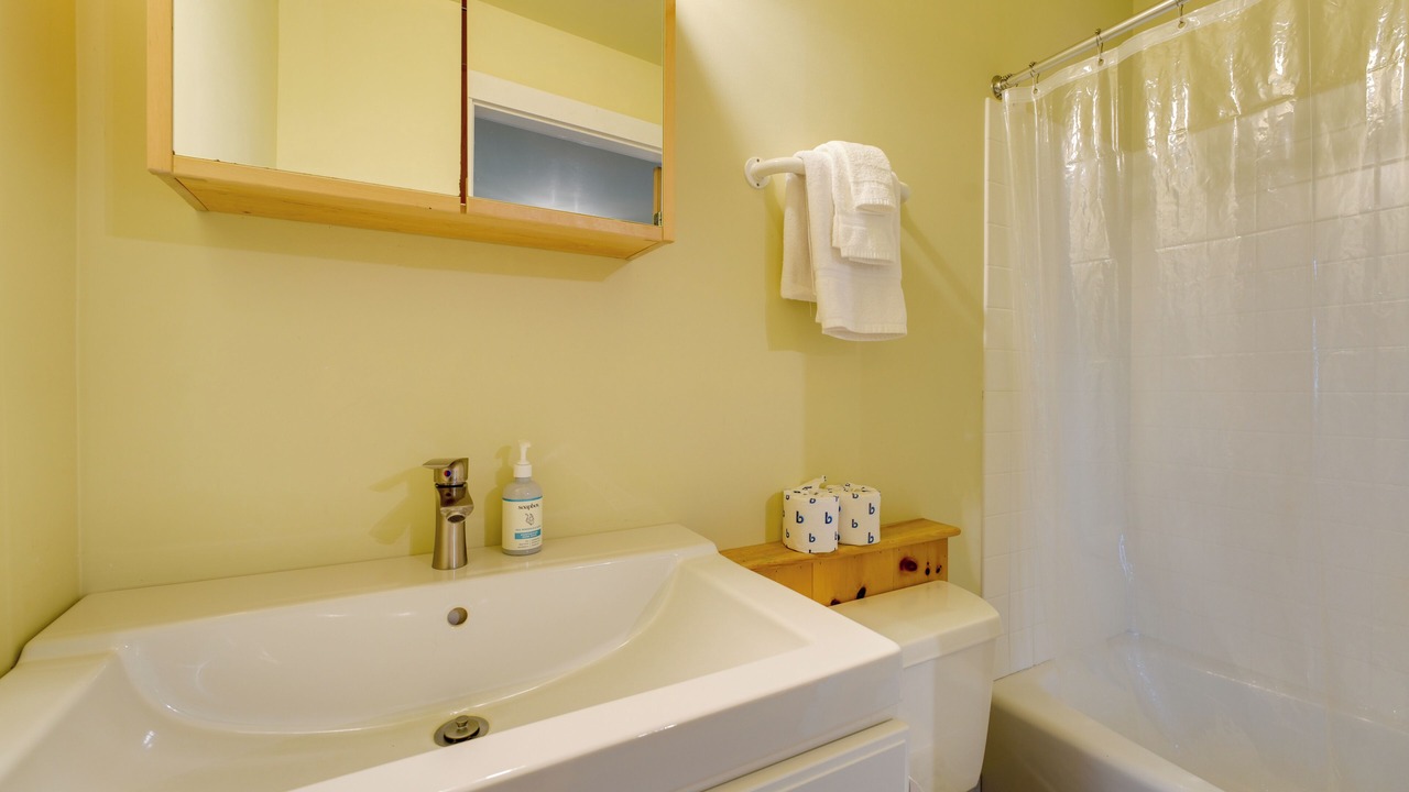 Photo of Bathroom in Round Pond