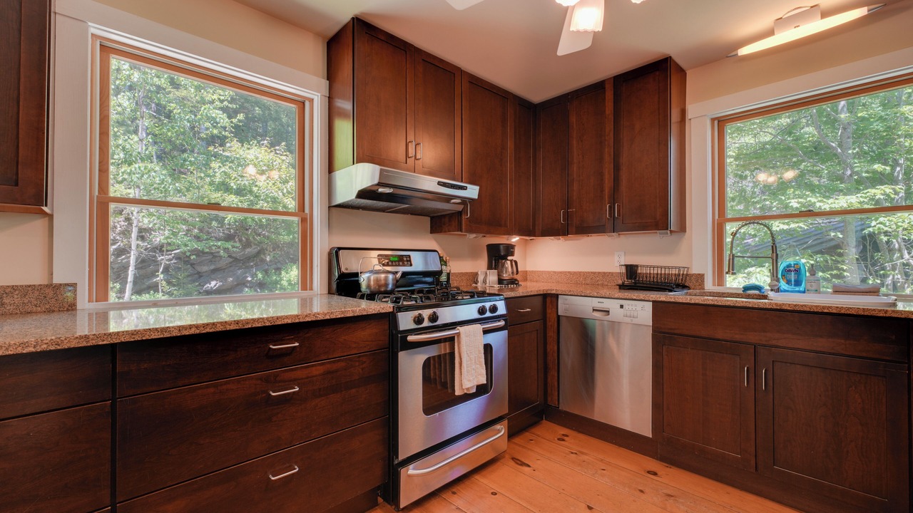 Photo of Kitchen in Round Pond