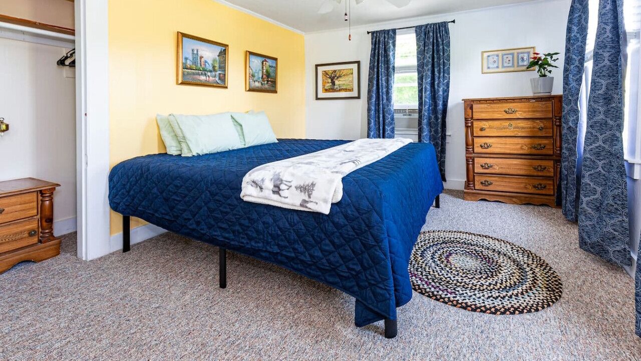 Photo of Bedroom in Trenton