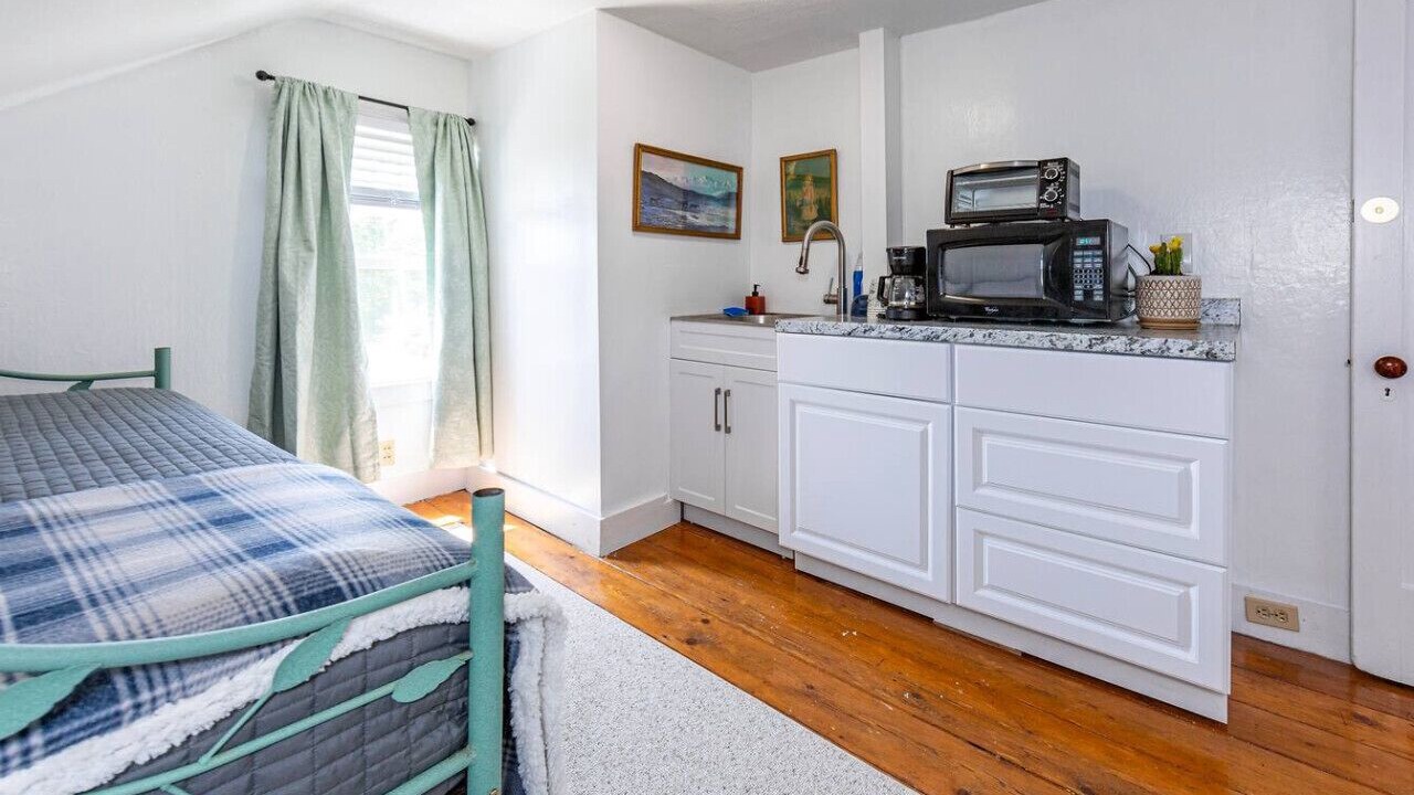 Photo of Bedroom in Trenton