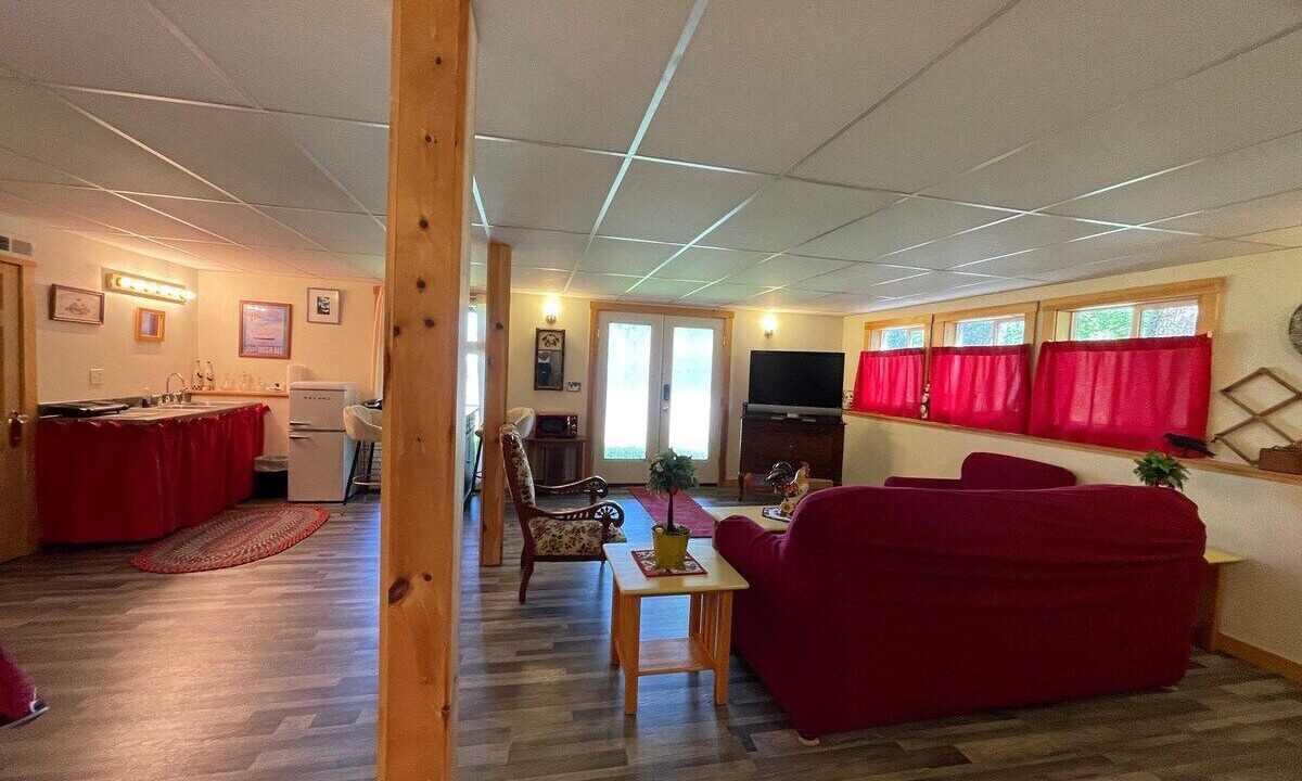 Photo of Livingroom in Northport