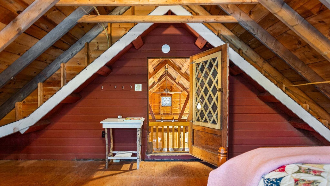 Photo of Bedroom in Surry
