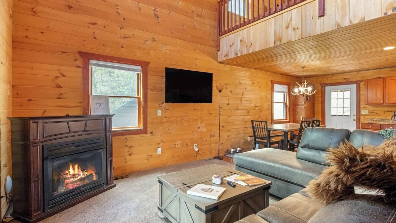 Photo of Livingroom in Waynesville