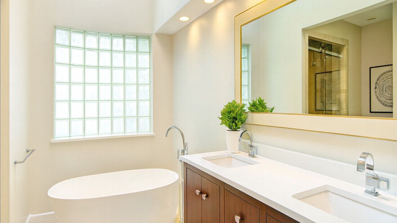 Photo of Bathroom in Dixie - Berryhill