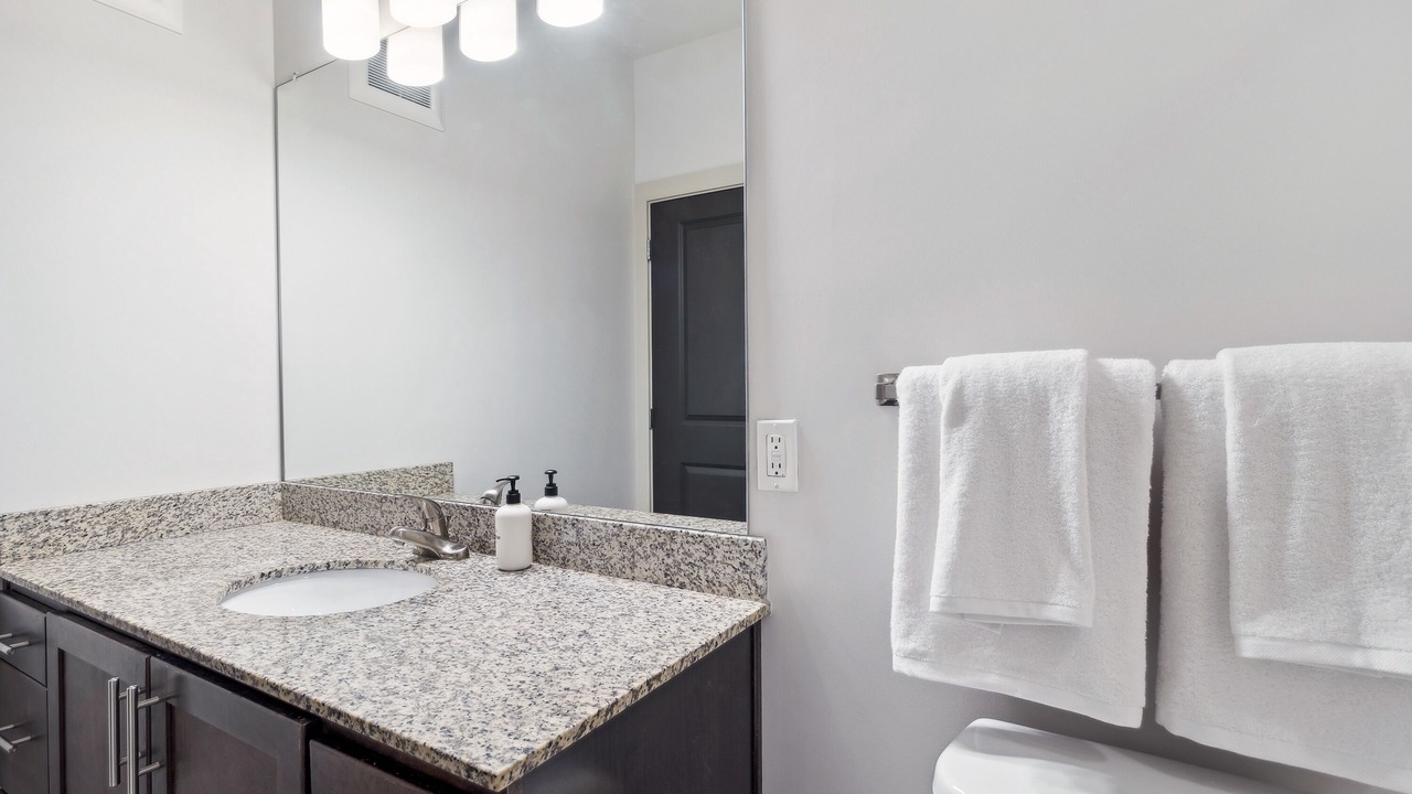Photo of Bathroom in Music Row