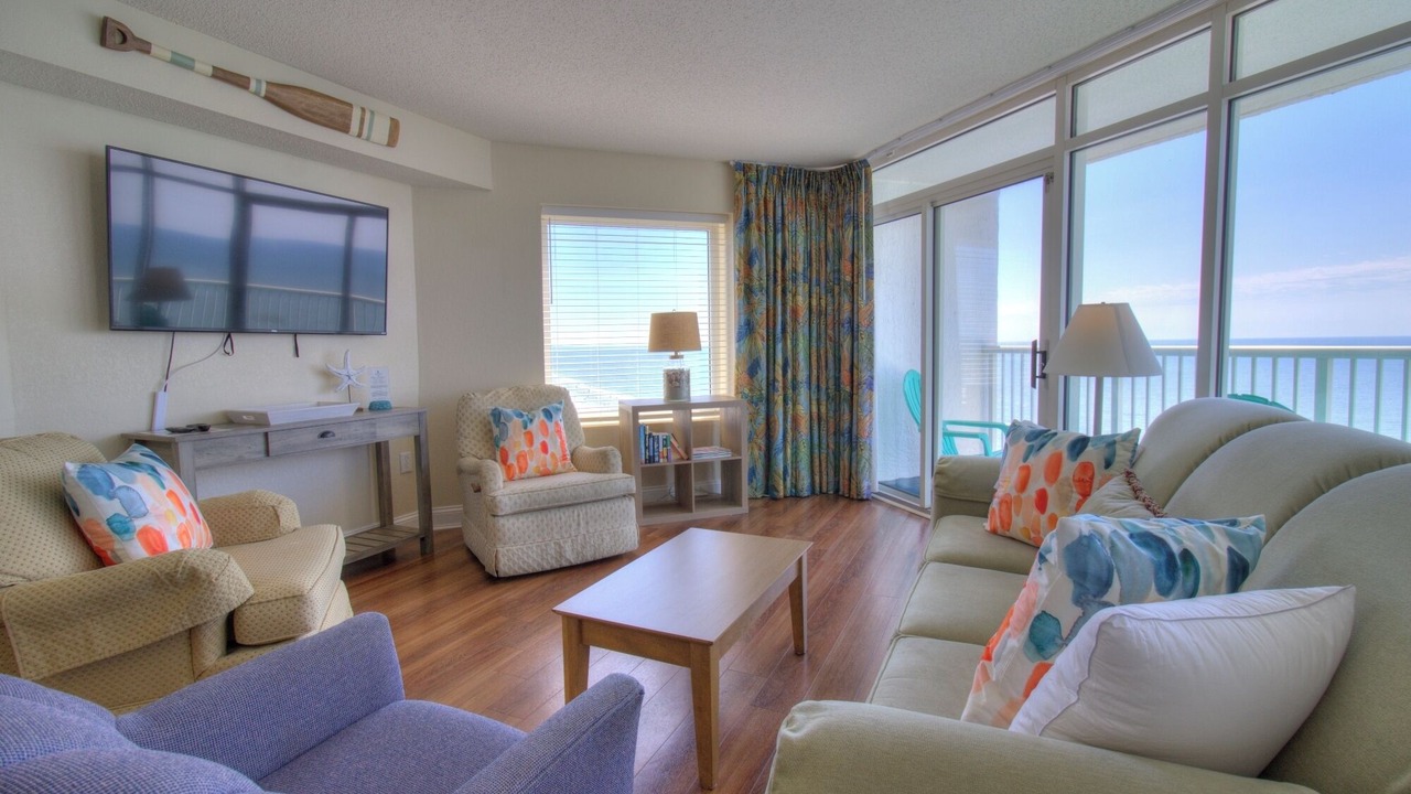 Photo of Livingroom in Arcadian Shores