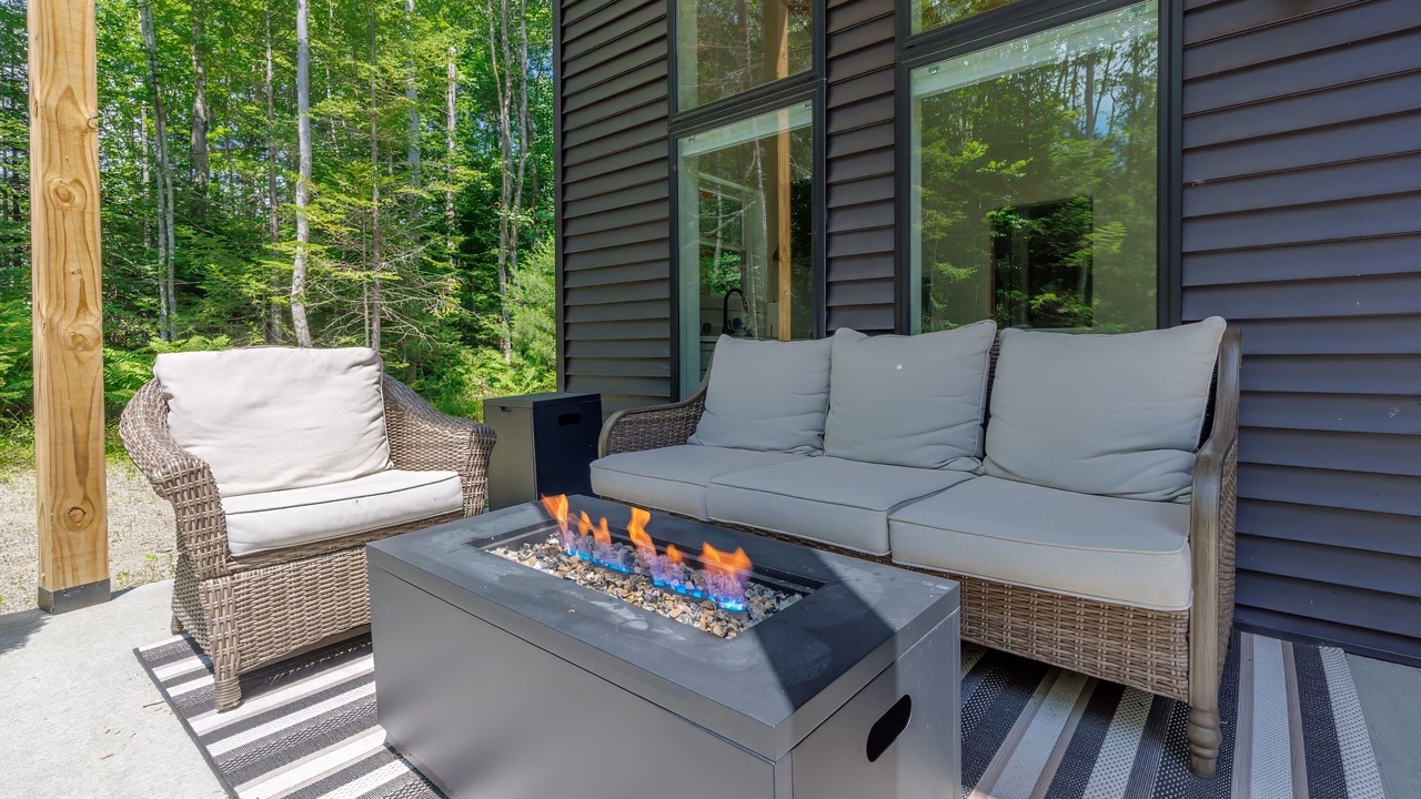Photo of Patio Balcony in Surry