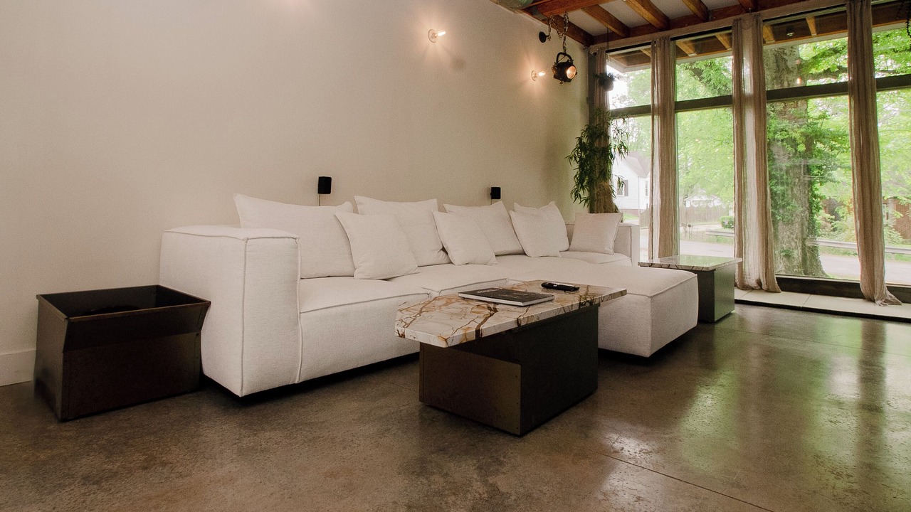 Photo of Livingroom in East Hill