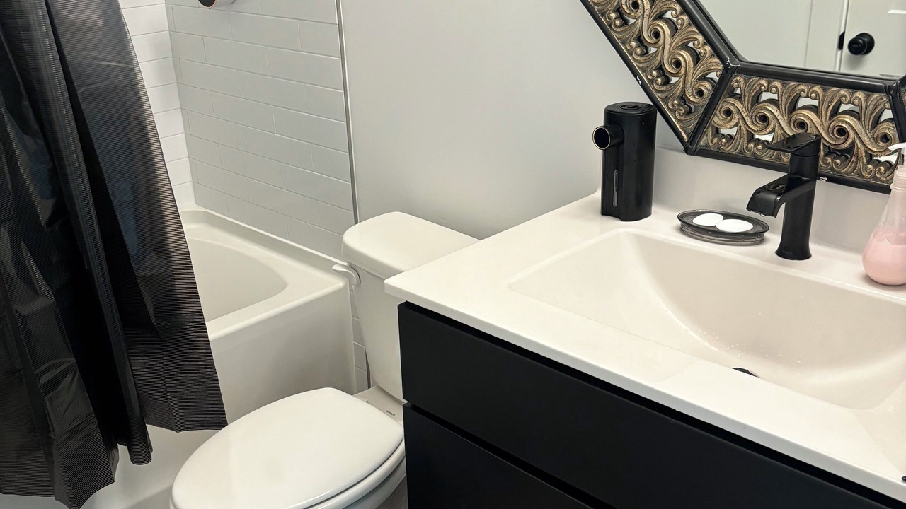 Photo of Bathroom in Chosewood Park