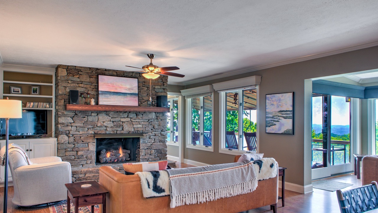 Photo of Bedroom in Laurel Park