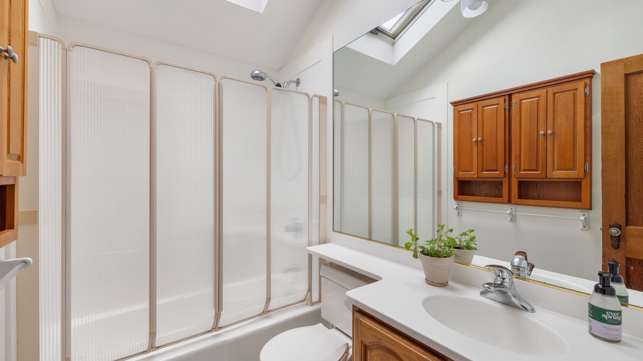 Photo of Bathroom in Cape Porpoise