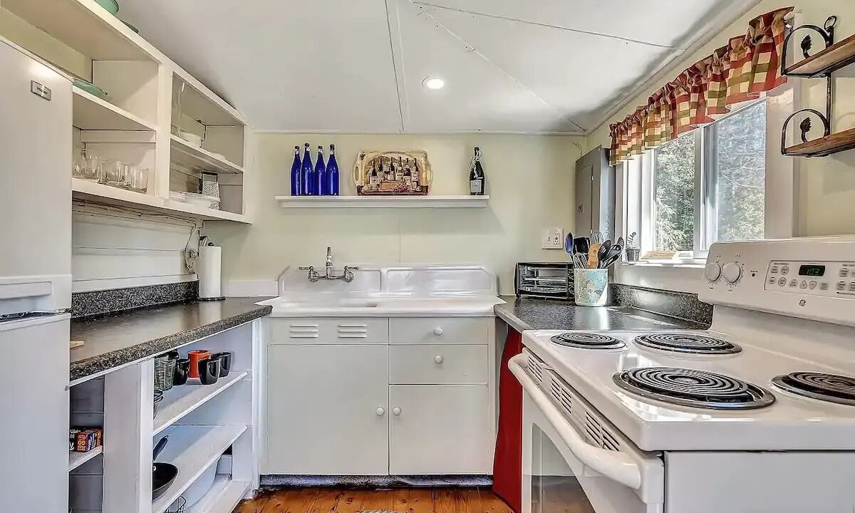 Photo of Kitchen in Sebascodegan Island