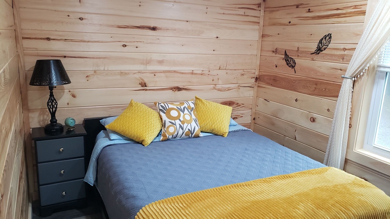 Photo of Bedroom in East Corinth