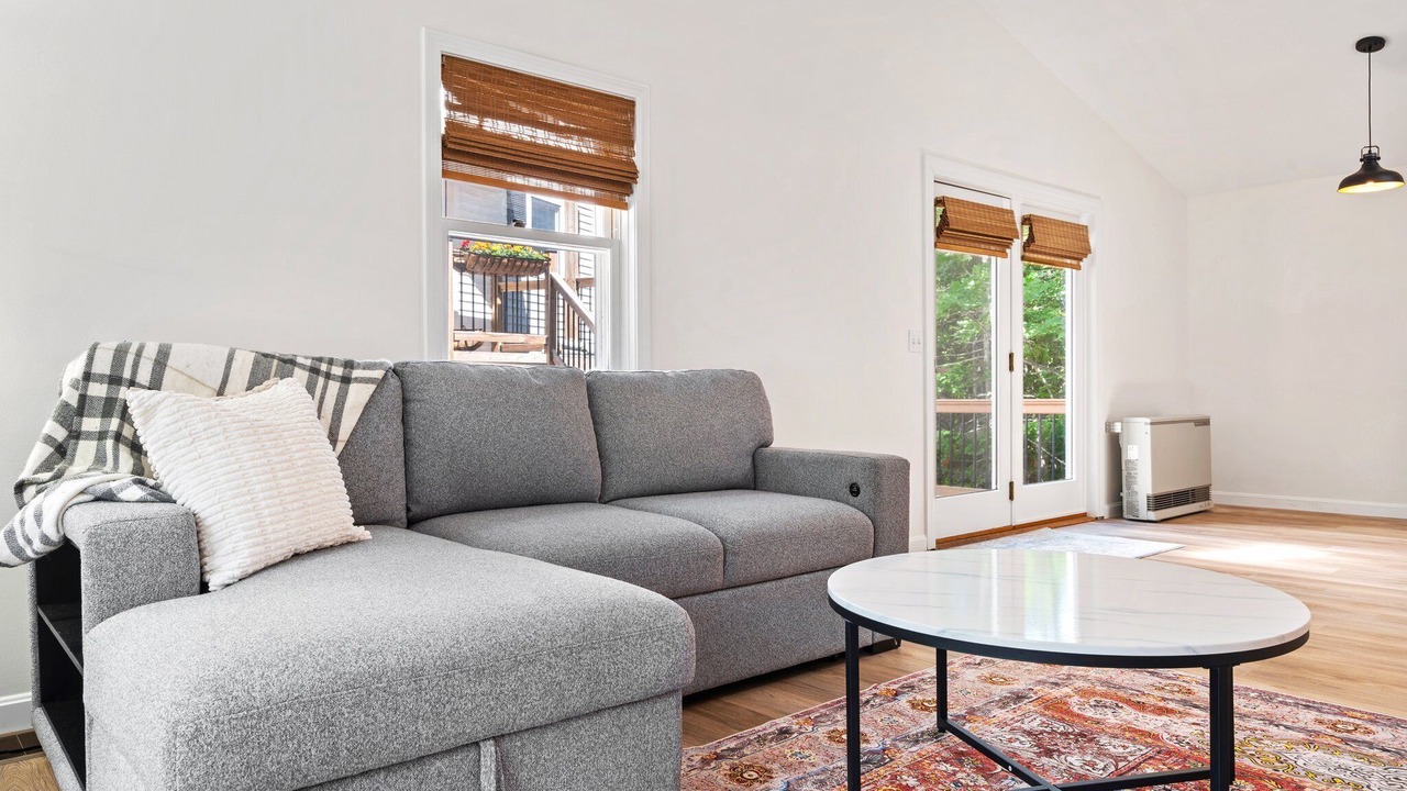 Photo of Livingroom in Scarborough