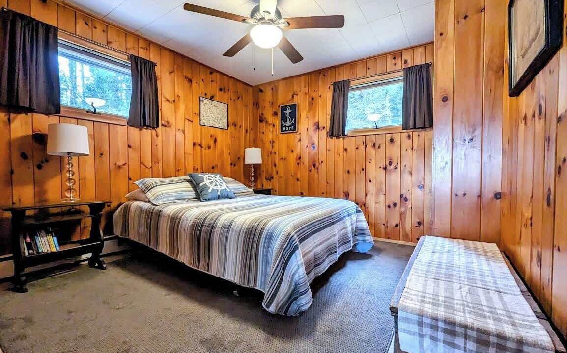 Photo of Bedroom in Sullivan