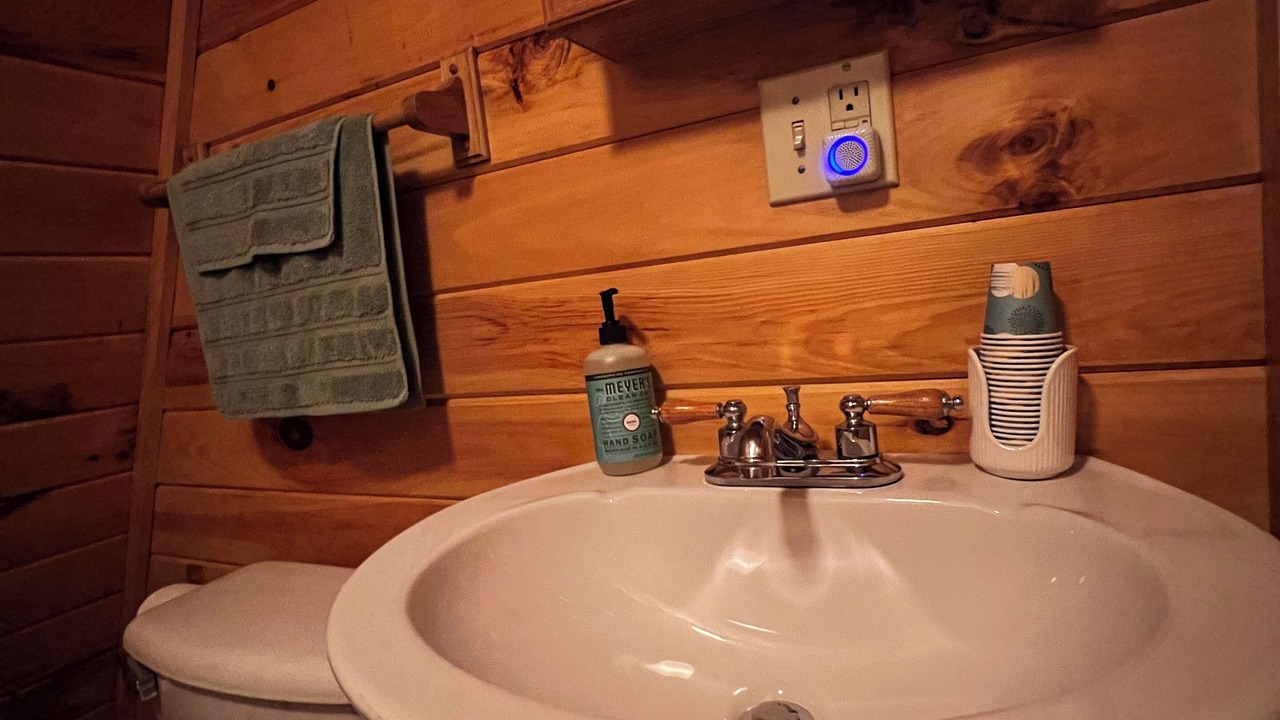 Photo of Bathroom in Hadley
