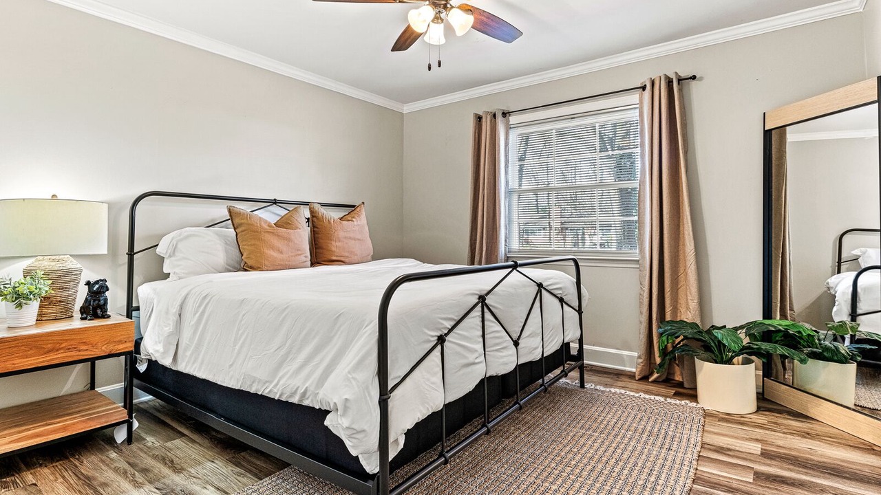 Photo of Bedroom in Mooresville
