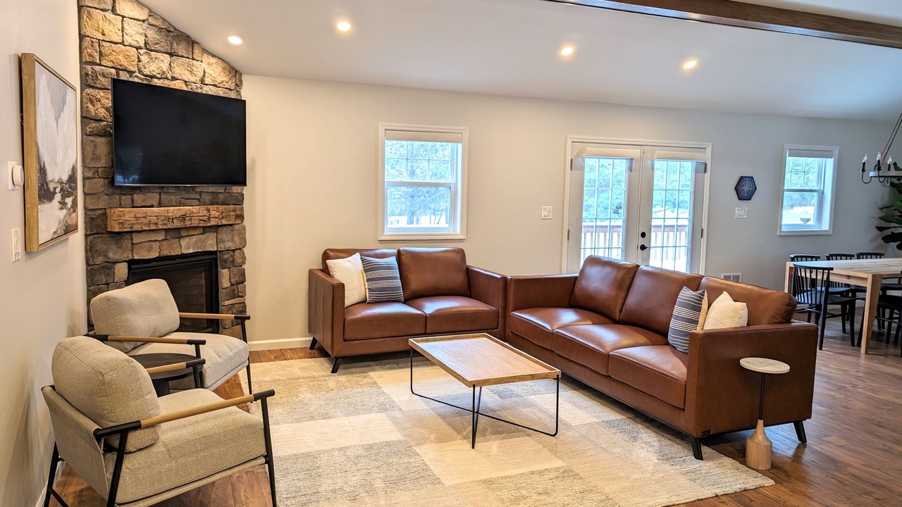 Photo of Livingroom in Lake George