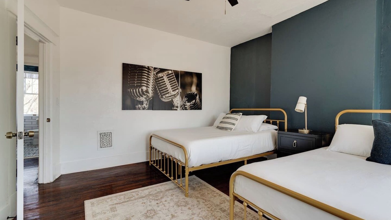 Photo of Bedroom in Hillsboro Village