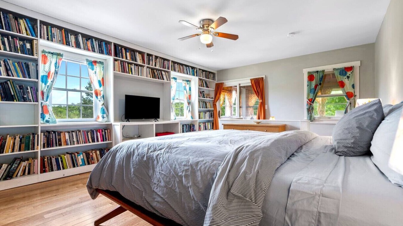 Photo of Bedroom in Scarborough