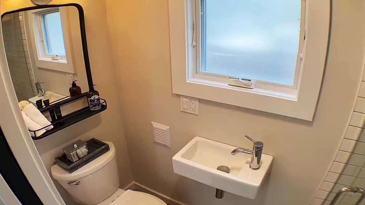 Photo of Bathroom in Alphabet Historic District