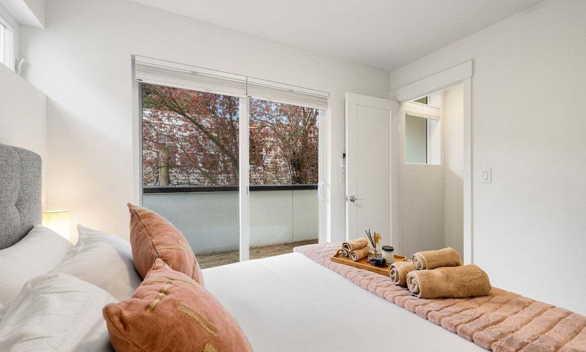 Photo of Bedroom in Broadway