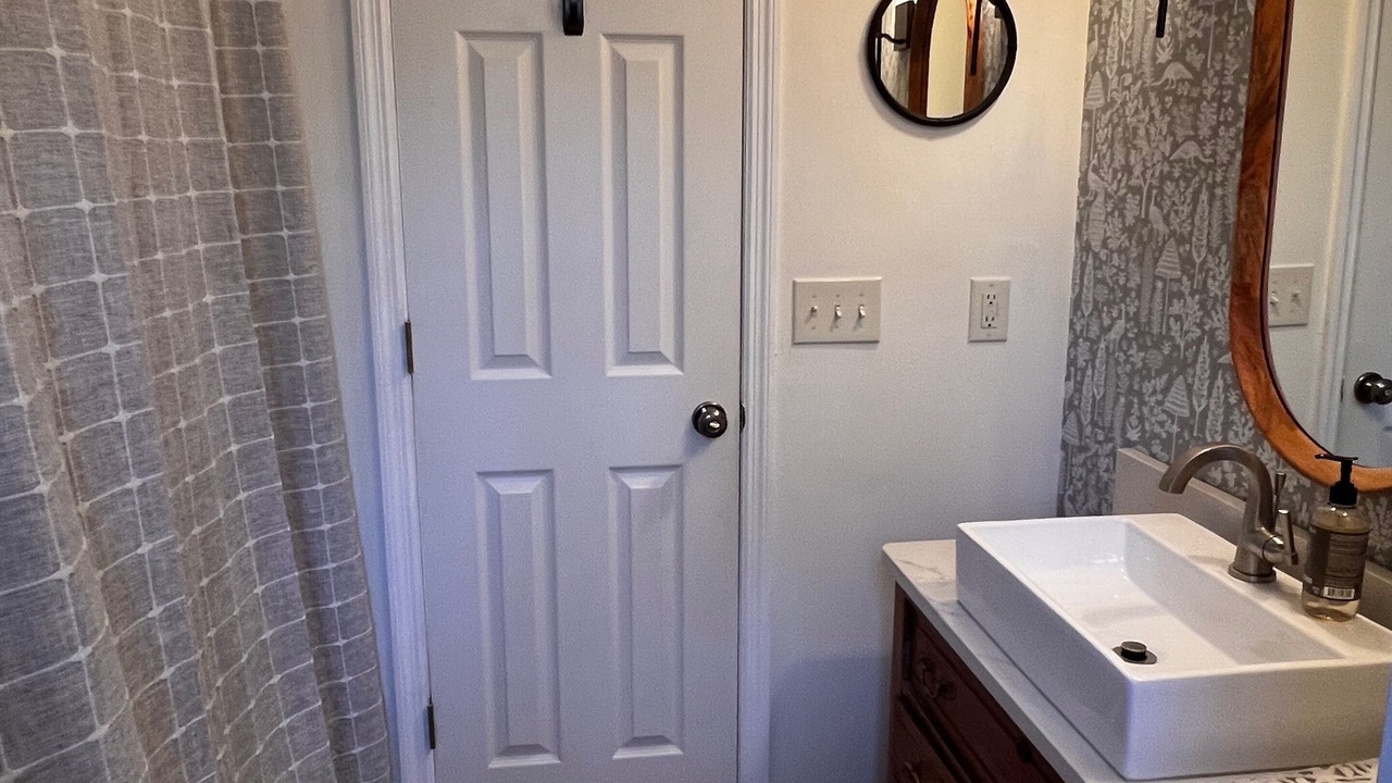 Photo of Bathroom in Mentone