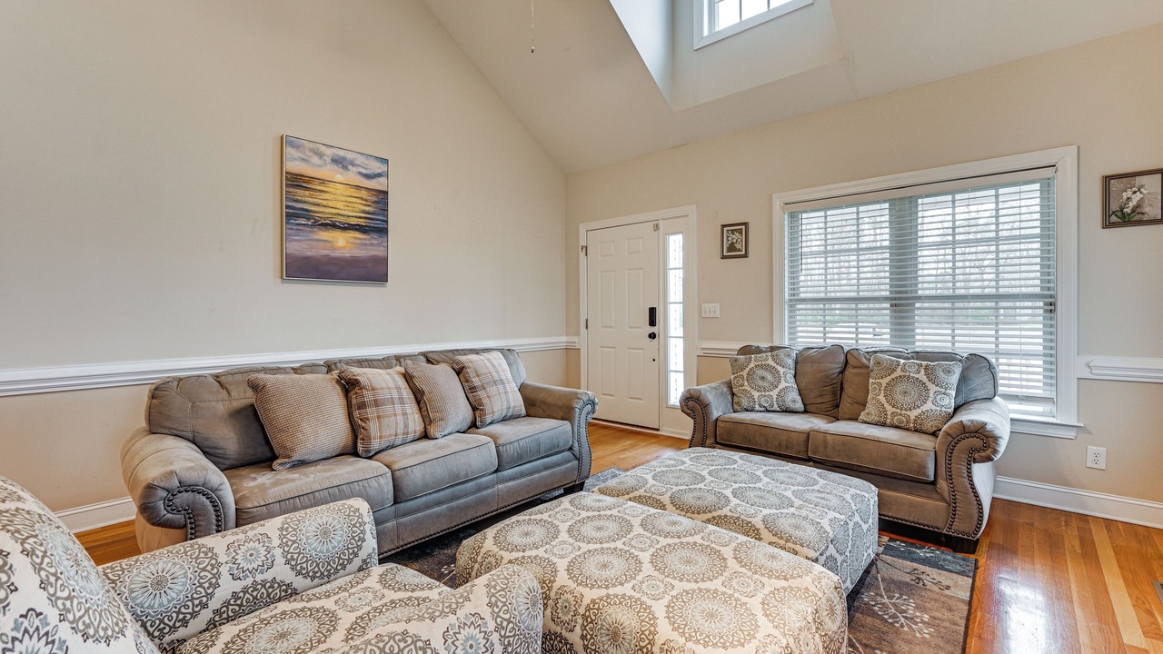 Photo of Livingroom in Greenville