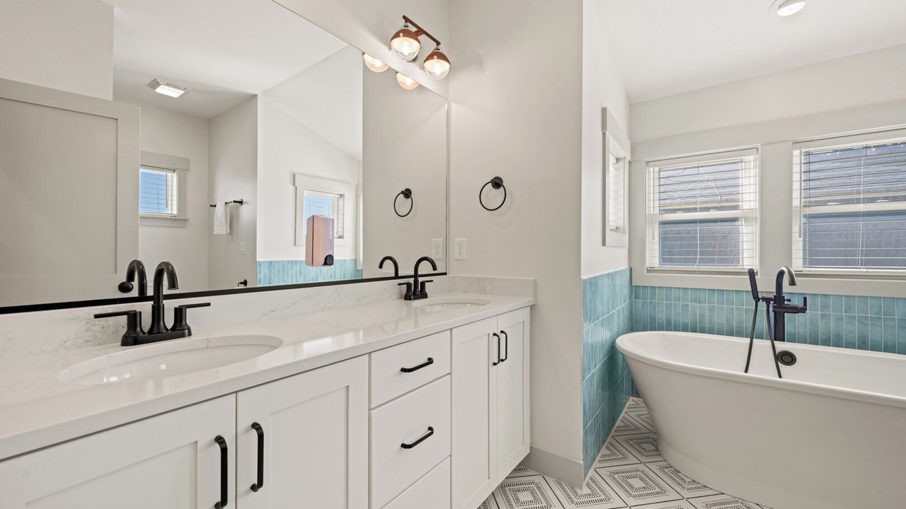 Photo of Bathroom in Hatteras