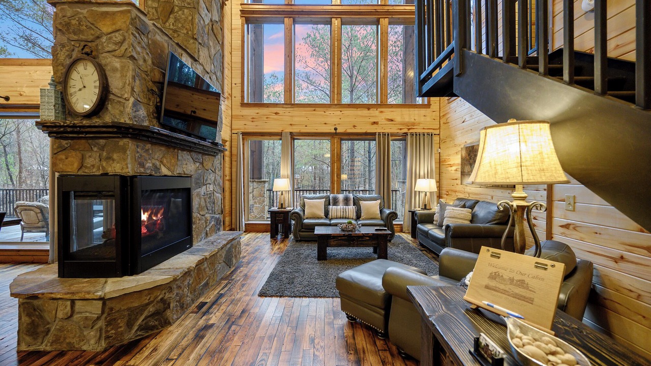 Photo of Livingroom in Hochatown