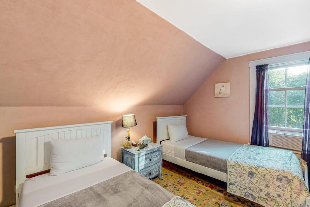 Photo of Bedroom in Penobscot