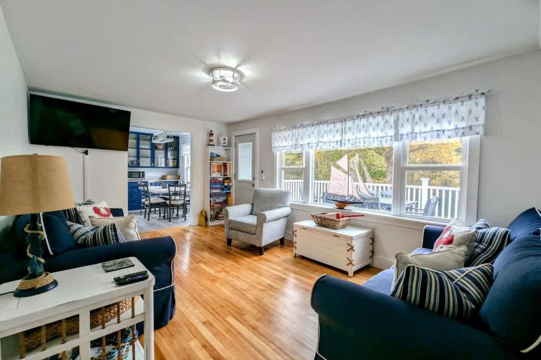 Photo of Others in Sullivan